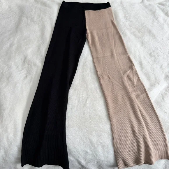 BCBG Paris Ribbed Knit Split Color Pants Size XS - Picture 5 of 6